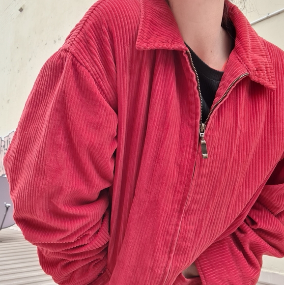 Red corduroy jacket with plaid lining - Picture 3 of 15
